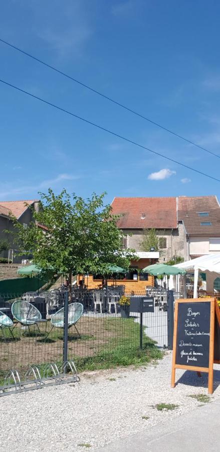 Duplex Dans La Vallee Besançon Eksteriør billede